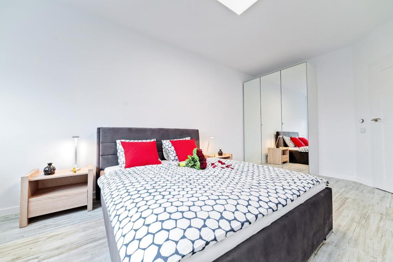 Apartamenty Homely Place Casa Verona - Stary Rynek - Parking Poznań Extérieur photo